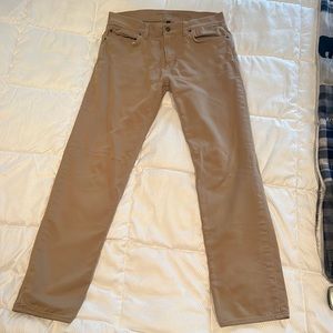 The Traveler khaki pants Size 33x 34